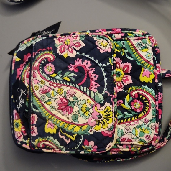 Vera Bradley Handbags - Vera bradley